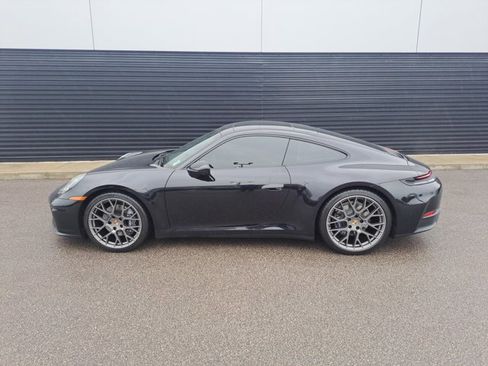 Certified 2025 Porsche 911 Carrera image 2