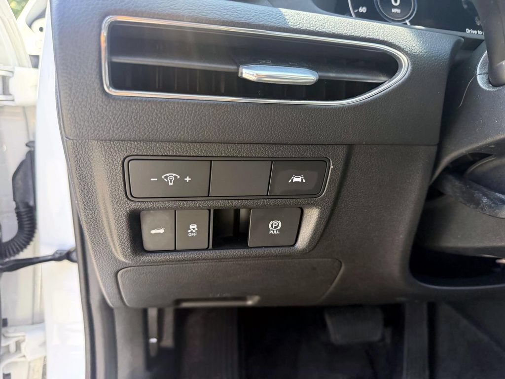 Used 2023 Hyundai Sonata SEL w/ Convenience Package FWD image 15