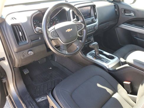 Used 2020 Chevrolet Colorado LT image 16