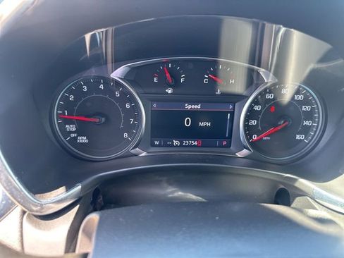 Used 2024 Chevrolet Equinox LT FWD image 10