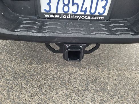 Used 2023 Toyota Tacoma SR5 AWD/4WD image 6