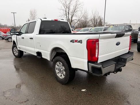 Used 2023 Ford F250 XLT image 3