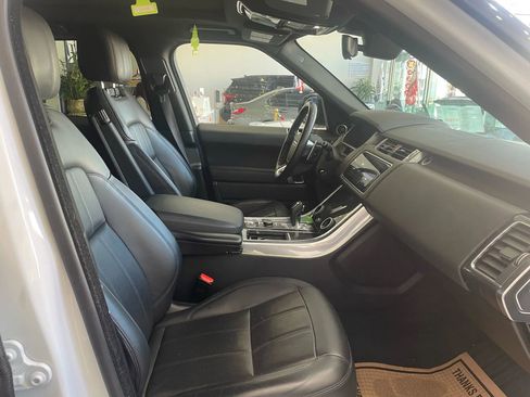 Used 2019 Land Rover Range Rover Sport Supercharged image 26