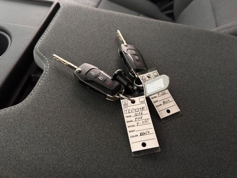 New 2026 Ford F250 XLT w/ FX4 Off-Road Package image 56