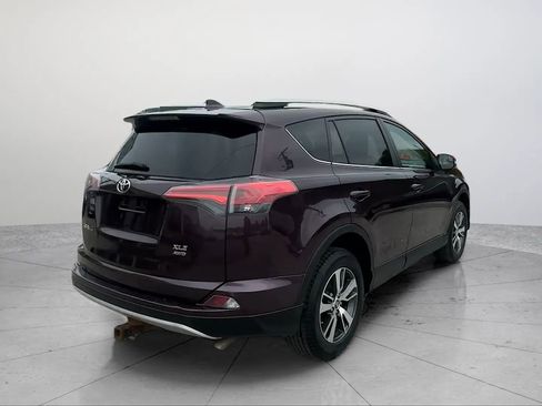 Used 2016 Toyota RAV4 XLE AWD/4WD image 5