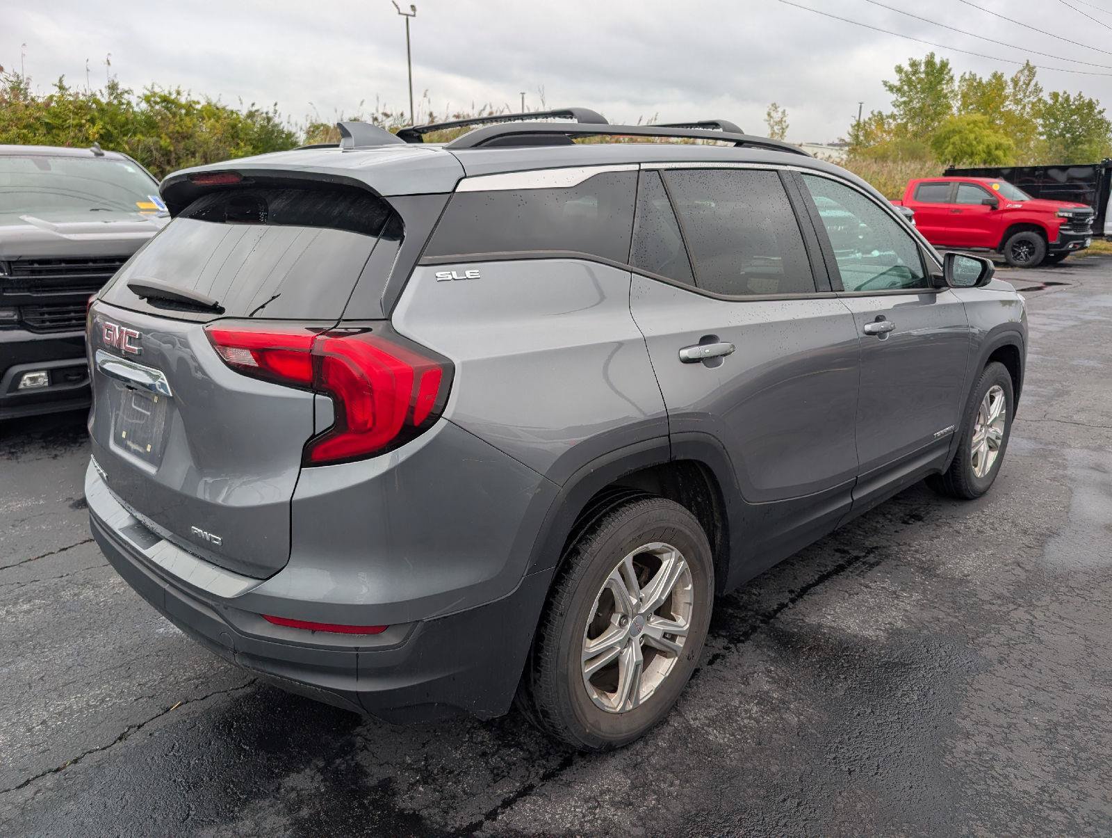 Used 2020 GMC Terrain SLE w/ Driver Convenience Package AWD/4WD image 8