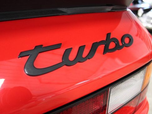 Used 1987 Porsche 944 Turbo RWD image 12