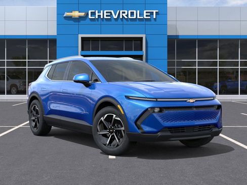 New 2026 Chevrolet Equinox EV LT image 7