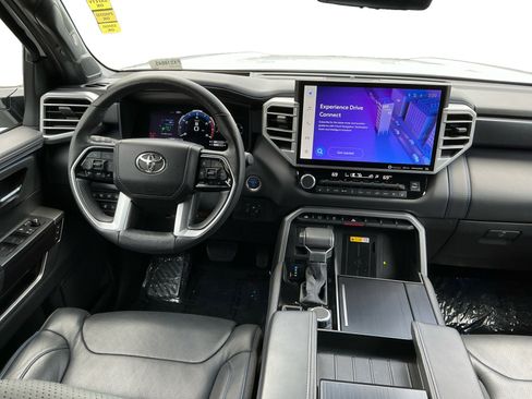 Used 2023 Toyota Sequoia Platinum image 15