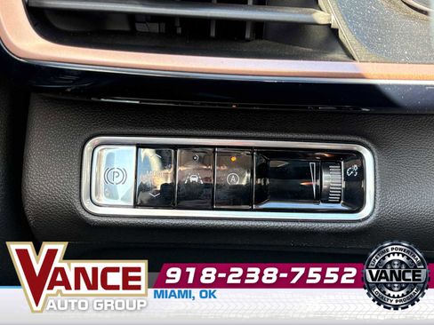 Used 2024 Buick Envision Sport Touring image 33