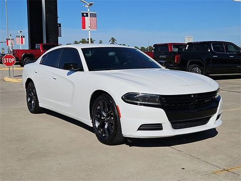 Used 2022 Dodge Charger SXT w/ Plus Group image 7