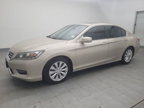 Used 2015 Honda Accord EX-L image 2