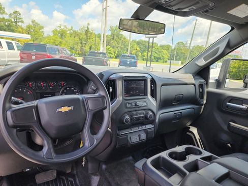 Used 2023 Chevrolet Silverado 3500 W/T image 12