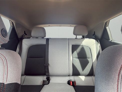 Used 2021 Chevrolet Bolt LT image 41