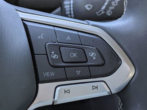 Used 2023 Volkswagen Tiguan SE FWD image 29