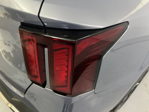 Used 2025 Kia Sorento EX FWD image 50