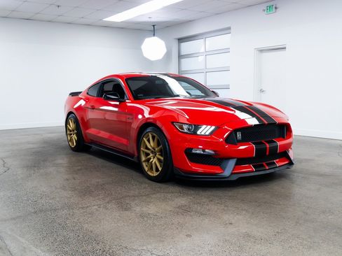 Used 2017 Ford Mustang Shelby GT350 image 18