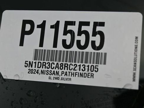 Used 2024 Nissan Pathfinder SL image 28