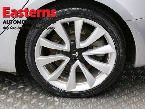 Used 2018 Tesla Model 3 Long Range image 8
