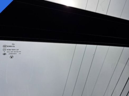 Used 2025 Acura RDX w/ Technology Package AWD/4WD image 21