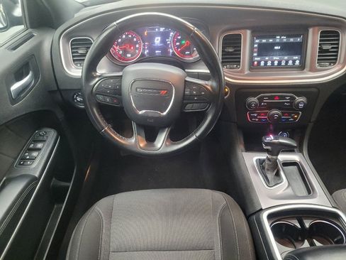 Used 2022 Dodge Charger SXT RWD image 22