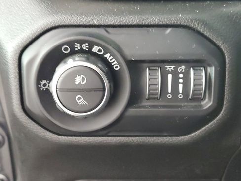 Used 2020 Jeep Gladiator Sport w/ Quick Order Package 24S image 27