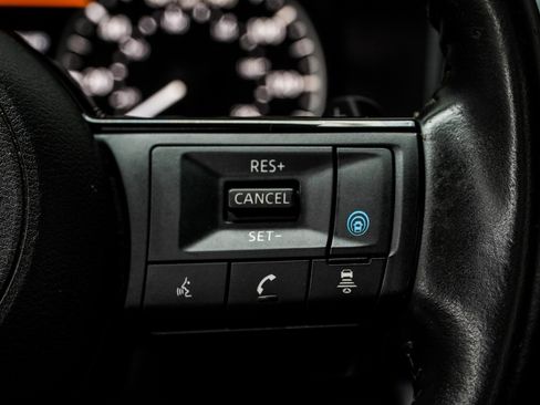 Used 2023 Nissan Rogue SL w/ SL Premium Package image 23