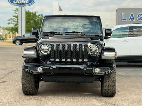 Used 2021 Jeep Wrangler Unlimited Sahara AWD/4WD image 30