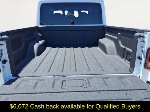 New 2026 Jeep Gladiator Rubicon w/ Steel Power Dome Hood Package AWD/4WD image 6