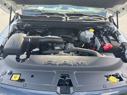 Used 2022 RAM 1500 Big Horn AWD/4WD image 36