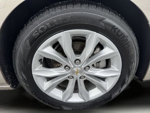 Used 2025 Chevrolet Malibu LT image 9