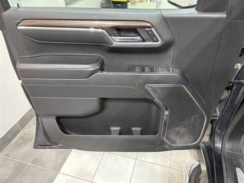 Used 2024 Chevrolet Silverado 1500 LT w/ Z71 Off-Road Package image 16