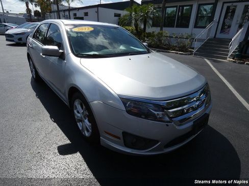 Used 2012 Ford Fusion SE FWD image 1