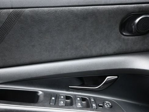 Used 2022 Hyundai Elantra N image 18