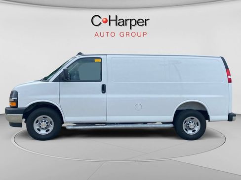 Used 2025 Chevrolet Express 2500 w/ Driver Convenience Package RWD image 6