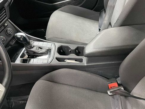 Used 2021 Volkswagen Jetta S image 22
