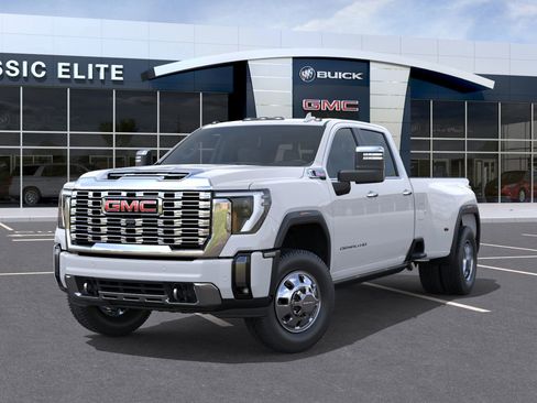 New 2026 GMC Sierra 3500 Denali w/ Denali Reserve Package image 6