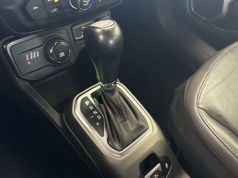 Used 2020 Jeep Renegade Altitude image 16