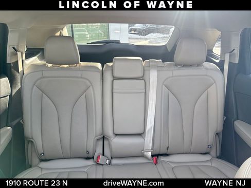 Certified 2022 Lincoln Nautilus Reserve image 15