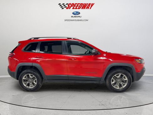 Used 2019 Jeep Cherokee Trailhawk AWD/4WD image 4