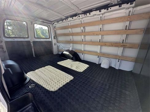 Used 2023 GMC Savana 2500 w/ Driver Convenience Package image 19