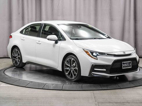 Used 2022 Toyota Corolla SE image 5
