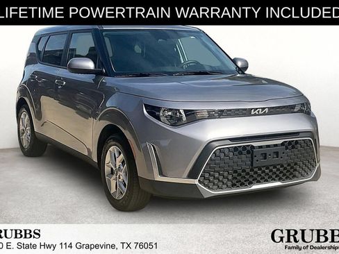 Used 2025 Kia Soul LX w/ LX Technology Package FWD image 1