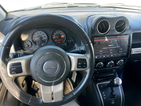 Used 2016 Jeep Compass 75th Anniversary w/ Power Value Group image 19