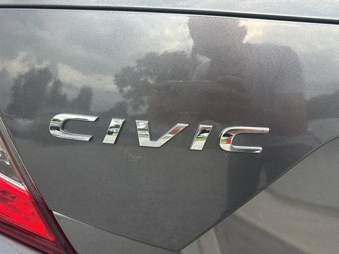 Used 2021 Honda Civic Sport image 5