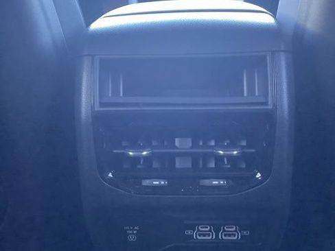 Used 2024 Jeep Grand Cherokee Altitude AWD/4WD image 25