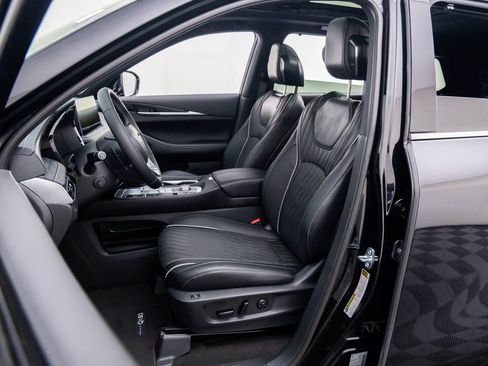 New 2026 INFINITI QX60 Autograph w/ Dark Cargo Package image 23