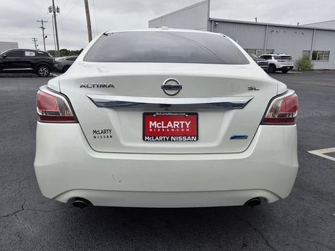 Used 2014 Nissan Altima 2.5 SL w/ Moonroof Package FWD image 4
