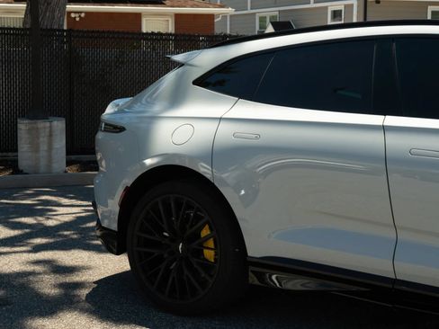 Used 2023 Aston Martin DBX 707 AWD/4WD image 46