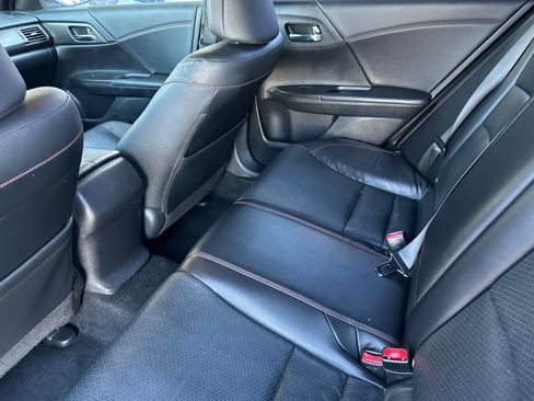 Used 2017 Honda Accord Sport Special Edition image 12